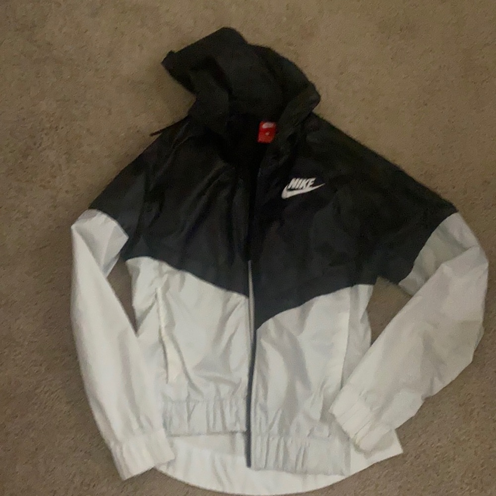 Nike lightweight jacket